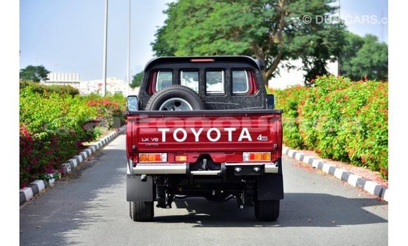 Acheter Import Voiture Toyota Land Cruiser Rouge à Import - Dubai, Iles Acheter Import Voiture Toyota Land Cruiser Rouge à Import - Dubai, Iles