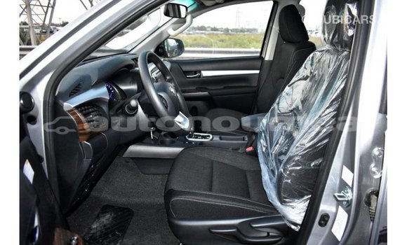 Acheter Import Voiture Toyota Hilux Autre à Import - Dubai, Iles Acheter Import Voiture Toyota Hilux Autre à Import - Dubai, Iles