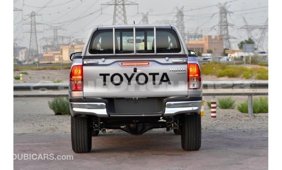 Acheter Import Voiture Toyota Hilux Autre à Import - Dubai, Iles Acheter Import Voiture Toyota Hilux Autre à Import - Dubai, Iles