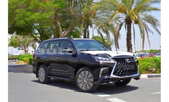Acheter Import Voiture Lexus LX Noir à Import - Dubai, Iles Acheter Import Voiture Lexus LX Noir à Import - Dubai, Iles