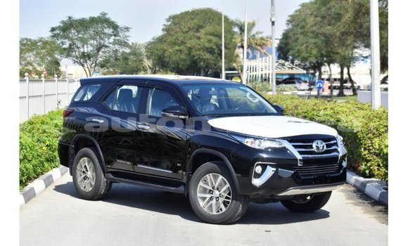 Buy Import Toyota Fortuner Black Car in Import - Dubai in Iles Buy Import Toyota Fortuner Black Car in Import - Dubai in Iles