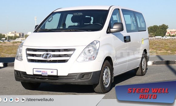 Acheter Import Voiture Hyundai Accent Blanc à Import - Dubai, Iles Acheter Import Voiture Hyundai Accent Blanc à Import - Dubai, Iles