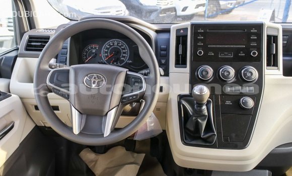 Buy Import Toyota Hiace White Car in Import - Dubai in Iles Buy Import Toyota Hiace White Car in Import - Dubai in Iles
