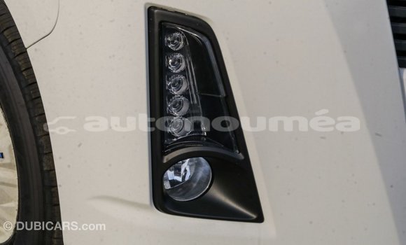 Buy Import Toyota Hiace White Car in Import - Dubai in Iles Buy Import Toyota Hiace White Car in Import - Dubai in Iles