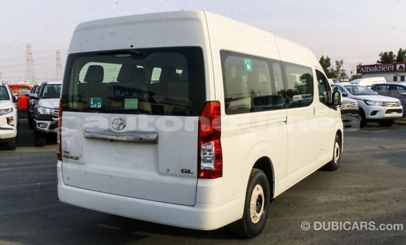 Buy Import Toyota Hiace White Car in Import - Dubai in Iles Buy Import Toyota Hiace White Car in Import - Dubai in Iles