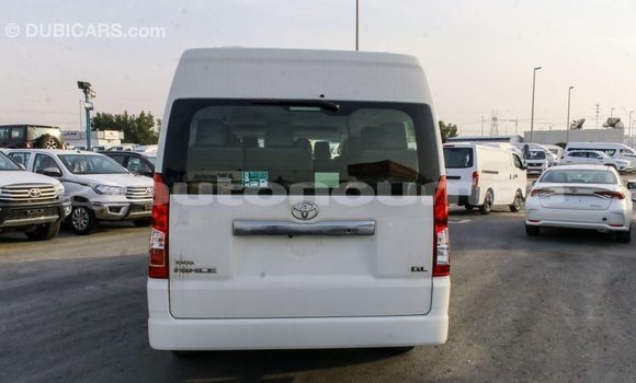 Buy Import Toyota Hiace White Car in Import - Dubai in Iles Buy Import Toyota Hiace White Car in Import - Dubai in Iles