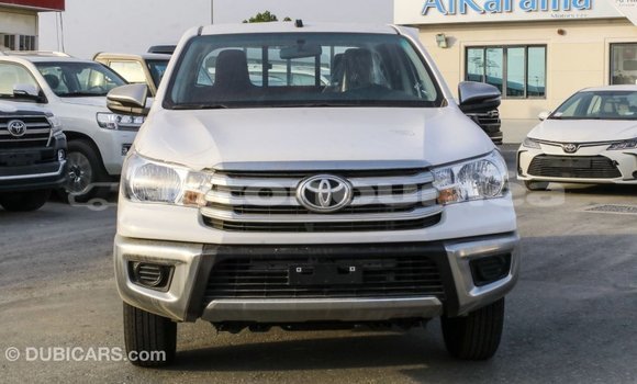 Buy Import Toyota Hilux White Car in Import - Dubai in Iles Buy Import Toyota Hilux White Car in Import - Dubai in Iles