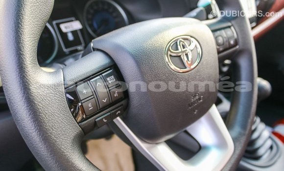 Buy Import Toyota Hilux White Car in Import - Dubai in Iles Buy Import Toyota Hilux White Car in Import - Dubai in Iles