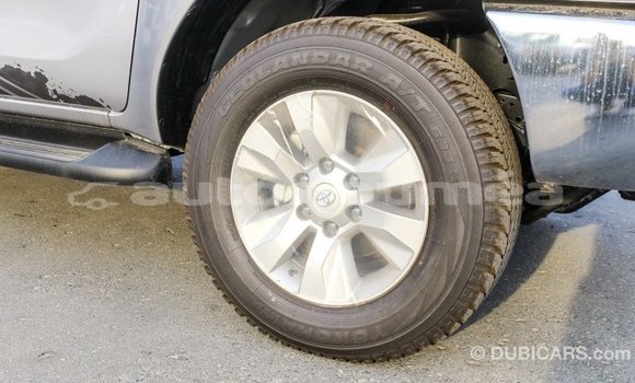Buy Import Toyota Hilux Other Car in Import - Dubai in Iles Buy Import Toyota Hilux Other Car in Import - Dubai in Iles