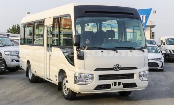 Buy Import Toyota Coaster White Car in Import - Dubai in Iles Buy Import Toyota Coaster White Car in Import - Dubai in Iles