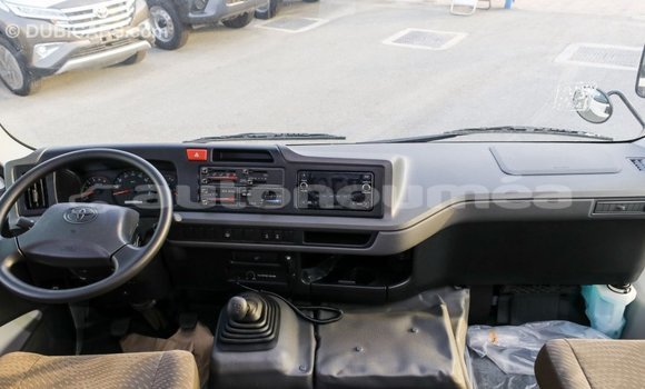 Buy Import Toyota Coaster White Car in Import - Dubai in Iles Buy Import Toyota Coaster White Car in Import - Dubai in Iles