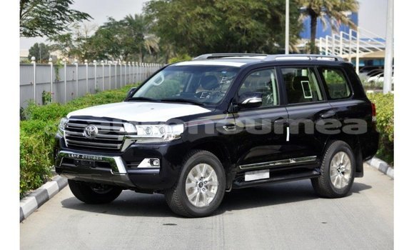 Buy Import Toyota Land Cruiser Black Car in Import - Dubai in Iles Buy Import Toyota Land Cruiser Black Car in Import - Dubai in Iles