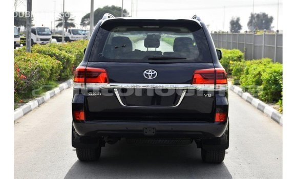 Buy Import Toyota Land Cruiser Black Car in Import - Dubai in Iles Buy Import Toyota Land Cruiser Black Car in Import - Dubai in Iles