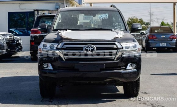 Acheter Import Voiture Toyota Land Cruiser Noir à Import - Dubai, Iles Acheter Import Voiture Toyota Land Cruiser Noir à Import - Dubai, Iles