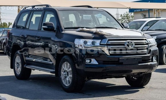Acheter Import Voiture Toyota Land Cruiser Noir à Import - Dubai, Iles Acheter Import Voiture Toyota Land Cruiser Noir à Import - Dubai, Iles