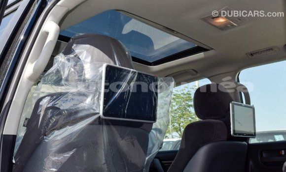Acheter Import Voiture Toyota Land Cruiser Noir à Import - Dubai, Iles Acheter Import Voiture Toyota Land Cruiser Noir à Import - Dubai, Iles