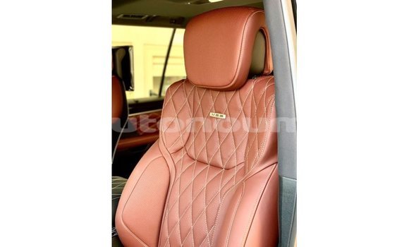 Acheter Import Voiture Lexus LX Noir à Import - Dubai, Iles Acheter Import Voiture Lexus LX Noir à Import - Dubai, Iles