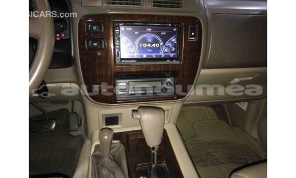 Buy Import Nissan Patrol White Car in Import - Dubai in Iles Buy Import Nissan Patrol White Car in Import - Dubai in Iles