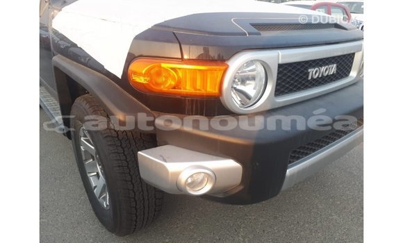 Buy Import Toyota FJ Cruiser Black Car in Import - Dubai in Iles Buy Import Toyota FJ Cruiser Black Car in Import - Dubai in Iles