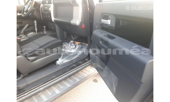 Buy Import Toyota FJ Cruiser Black Car in Import - Dubai in Iles Buy Import Toyota FJ Cruiser Black Car in Import - Dubai in Iles