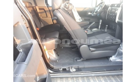 Buy Import Toyota FJ Cruiser Black Car in Import - Dubai in Iles Buy Import Toyota FJ Cruiser Black Car in Import - Dubai in Iles
