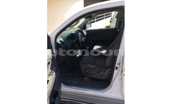 Buy Import Toyota Hilux White Car in Import - Dubai in Iles Buy Import Toyota Hilux White Car in Import - Dubai in Iles