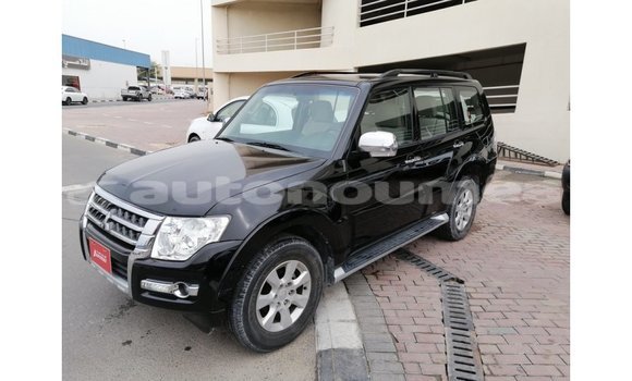 Buy Import Mitsubishi Pajero Black Car in Import - Dubai in Iles Buy Import Mitsubishi Pajero Black Car in Import - Dubai in Iles