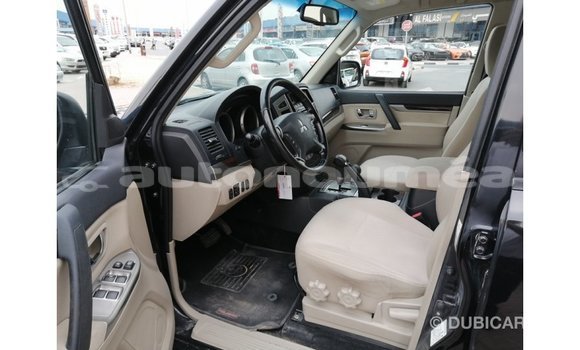 Buy Import Mitsubishi Pajero Black Car in Import - Dubai in Iles Buy Import Mitsubishi Pajero Black Car in Import - Dubai in Iles