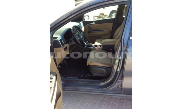 Buy Import Kia Sportage Blue Car in Import - Dubai in Iles Buy Import Kia Sportage Blue Car in Import - Dubai in Iles