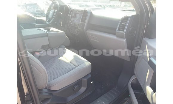 Buy Import Ford Club Wagon Black Car in Import - Dubai in Iles Buy Import Ford Club Wagon Black Car in Import - Dubai in Iles