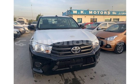 Buy Import Toyota Hilux Black Car in Import - Dubai in Iles Buy Import Toyota Hilux Black Car in Import - Dubai in Iles