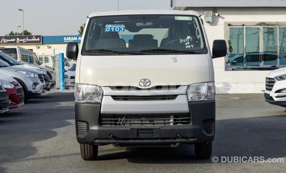 Buy Import Toyota Hiace White Car in Import - Dubai in Iles Buy Import Toyota Hiace White Car in Import - Dubai in Iles