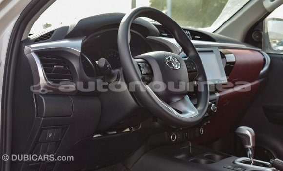 Buy Import Toyota Hilux White Car in Import - Dubai in Iles Buy Import Toyota Hilux White Car in Import - Dubai in Iles