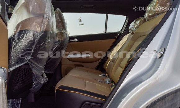 Buy Import Kia Sportage Other Car in Import - Dubai in Iles Buy Import Kia Sportage Other Car in Import - Dubai in Iles