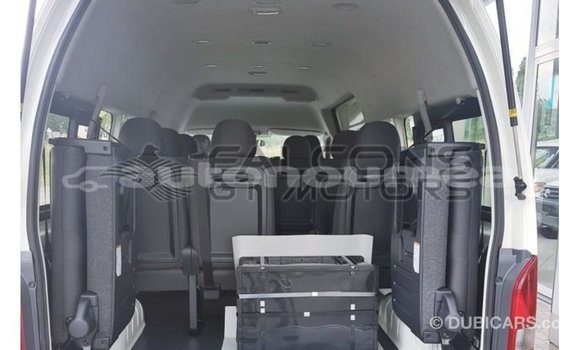 Buy Import Toyota Hiace White Car in Import - Dubai in Iles Buy Import Toyota Hiace White Car in Import - Dubai in Iles