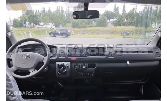 Buy Import Toyota Hiace White Car in Import - Dubai in Iles Buy Import Toyota Hiace White Car in Import - Dubai in Iles