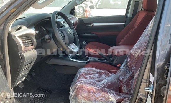 Acheter Import Voiture Toyota Hilux Autre à Import - Dubai, Iles Acheter Import Voiture Toyota Hilux Autre à Import - Dubai, Iles