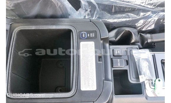 Acheter Import Voiture Toyota Prado Noir à Import - Dubai, Iles Acheter Import Voiture Toyota Prado Noir à Import - Dubai, Iles