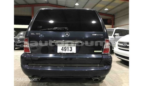 Buy Import Mercedes-Benz 190 (W201) Blue Car in Import - Dubai in Iles Buy Import Mercedes-Benz 190 (W201) Blue Car in Import - Dubai in Iles