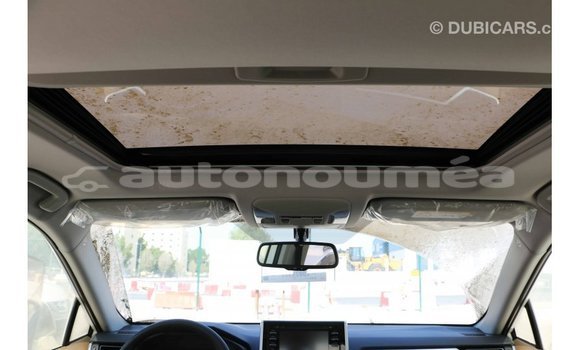 Acheter Import Utilitaire Toyota HiAce Blanc à Import - Dubai, Iles Acheter Import Utilitaire Toyota HiAce Blanc à Import - Dubai, Iles