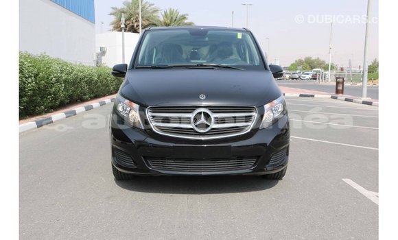 Acheter Import Voiture Mercedes-Benz 250 Noir à Import - Dubai, Iles Acheter Import Voiture Mercedes-Benz 250 Noir à Import - Dubai, Iles