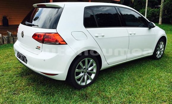 Buy Used Volkswagen Golf Other Car in Poya in Nord