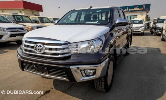 Acheter Import Voiture Toyota Hilux Noir à Import - Dubai, Iles Acheter Import Voiture Toyota Hilux Noir à Import - Dubai, Iles