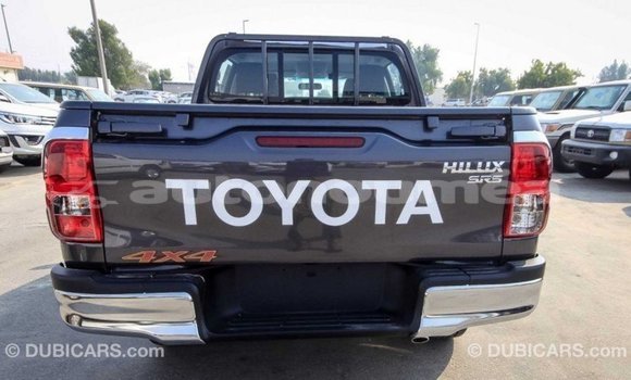 Acheter Import Voiture Toyota Hilux Noir à Import - Dubai, Iles Acheter Import Voiture Toyota Hilux Noir à Import - Dubai, Iles