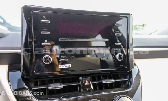 Acheter Import Voiture Toyota Corolla Blanc à Import - Dubai, Iles Acheter Import Voiture Toyota Corolla Blanc à Import - Dubai, Iles