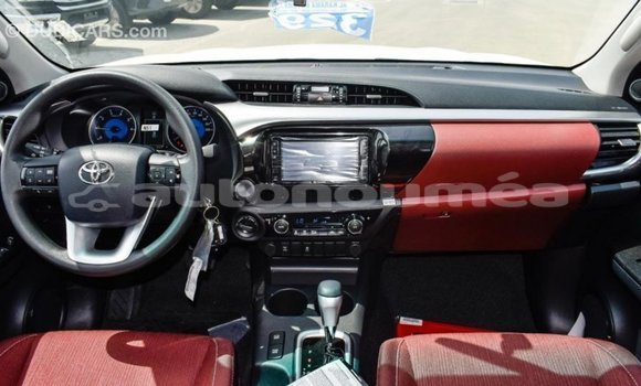 Buy Import Toyota Hilux Other Car in Import - Dubai in Iles Buy Import Toyota Hilux Other Car in Import - Dubai in Iles