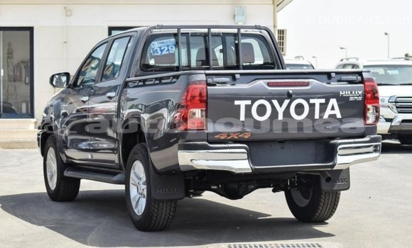 Buy Import Toyota Hilux Other Car in Import - Dubai in Iles Buy Import Toyota Hilux Other Car in Import - Dubai in Iles