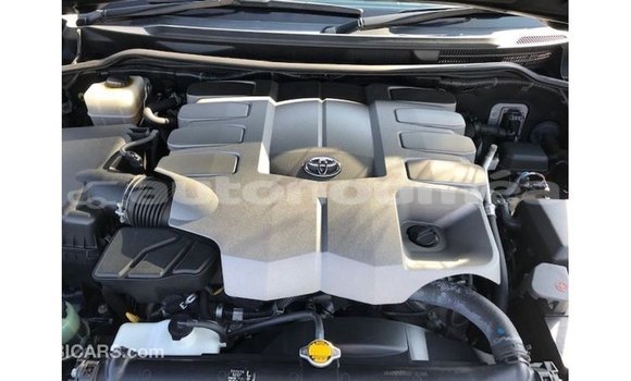 Acheter Import Voiture Toyota Land Cruiser Noir à Import - Dubai, Iles Acheter Import Voiture Toyota Land Cruiser Noir à Import - Dubai, Iles