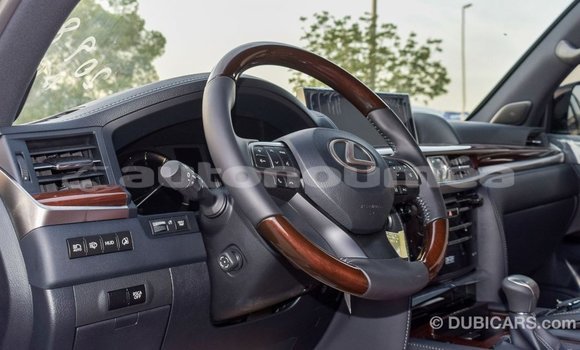 Acheter Import Voiture Lexus LX Noir à Import - Dubai, Iles Acheter Import Voiture Lexus LX Noir à Import - Dubai, Iles