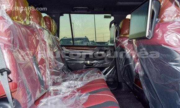 Acheter Import Voiture Lexus LX Noir à Import - Dubai, Iles Acheter Import Voiture Lexus LX Noir à Import - Dubai, Iles